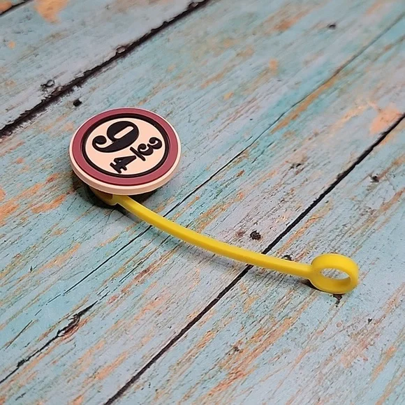 Platform 9 3/4 Straw Topper - Picture 3 of 5